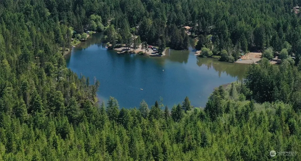 140 N Spindrift Drive Lilliwaup WA 98555