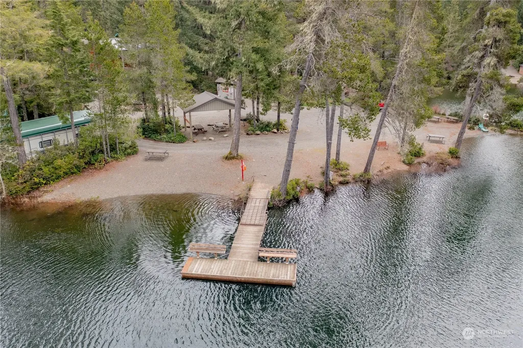 140 N Spindrift Drive Lilliwaup WA 98555