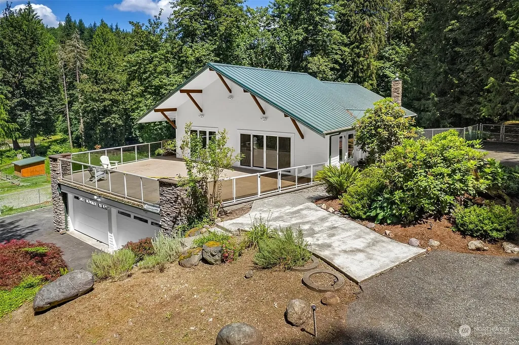 1722 264th Avenue NE Redmond WA 98053