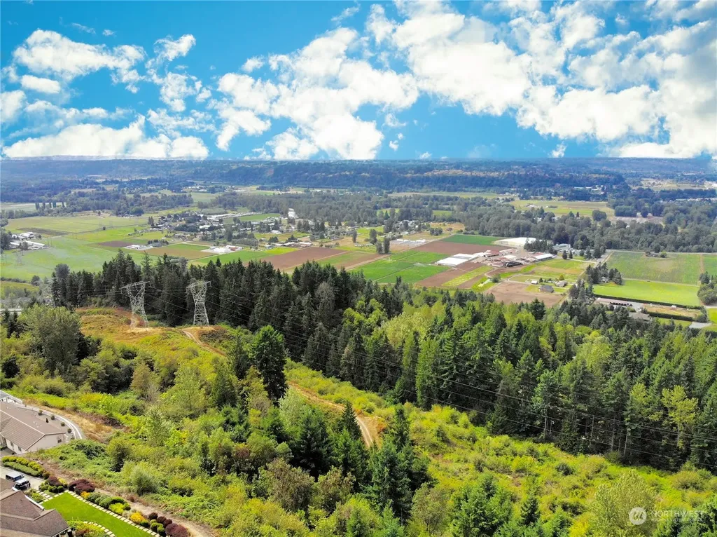 17233 State Route 410 W Bonney Lake WA 98391