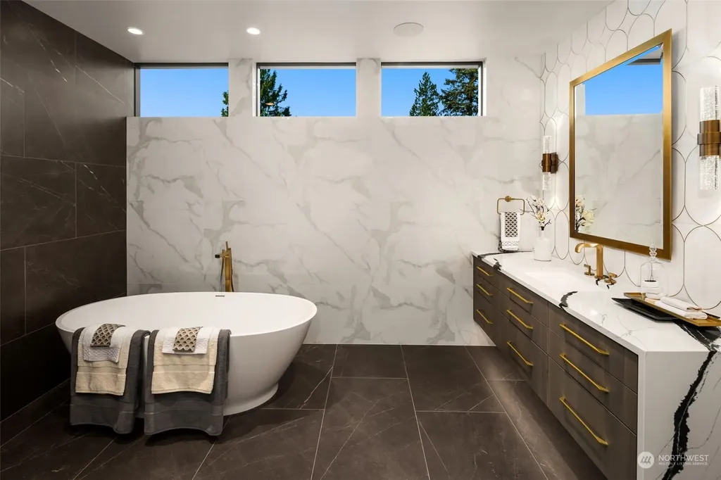 3263 Evergreen Point Road Medina WA 98039
