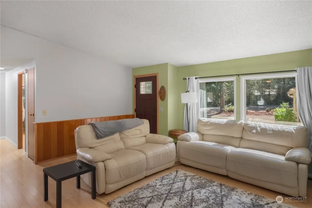 310 N Beacon Point Loop S Lilliwaup WA 98555