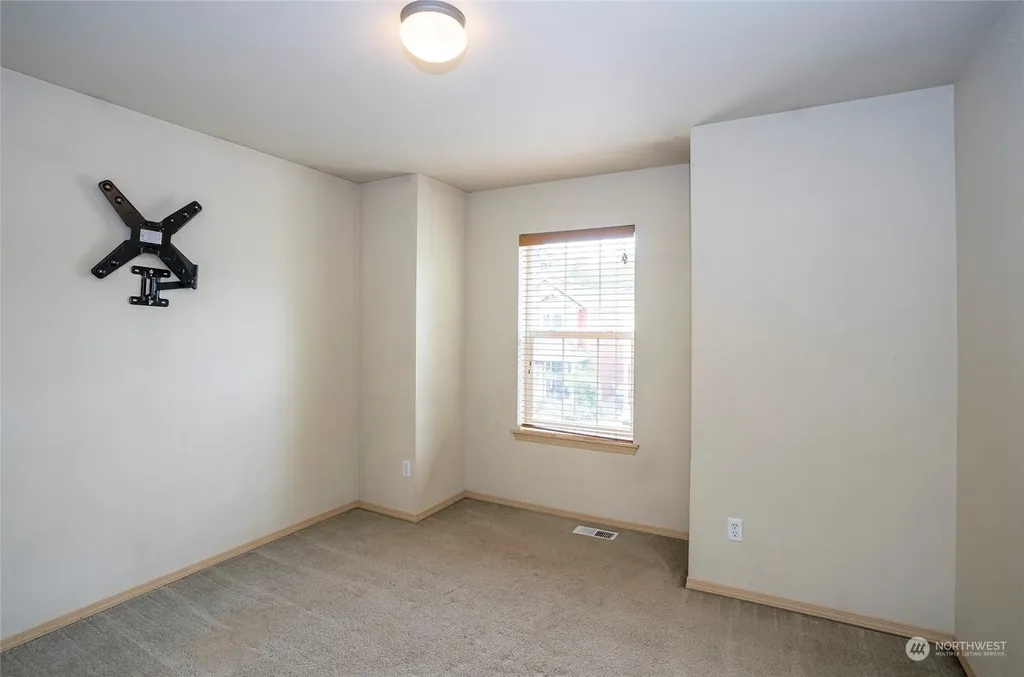11525 7th Avenue Ct E Tacoma WA 98445