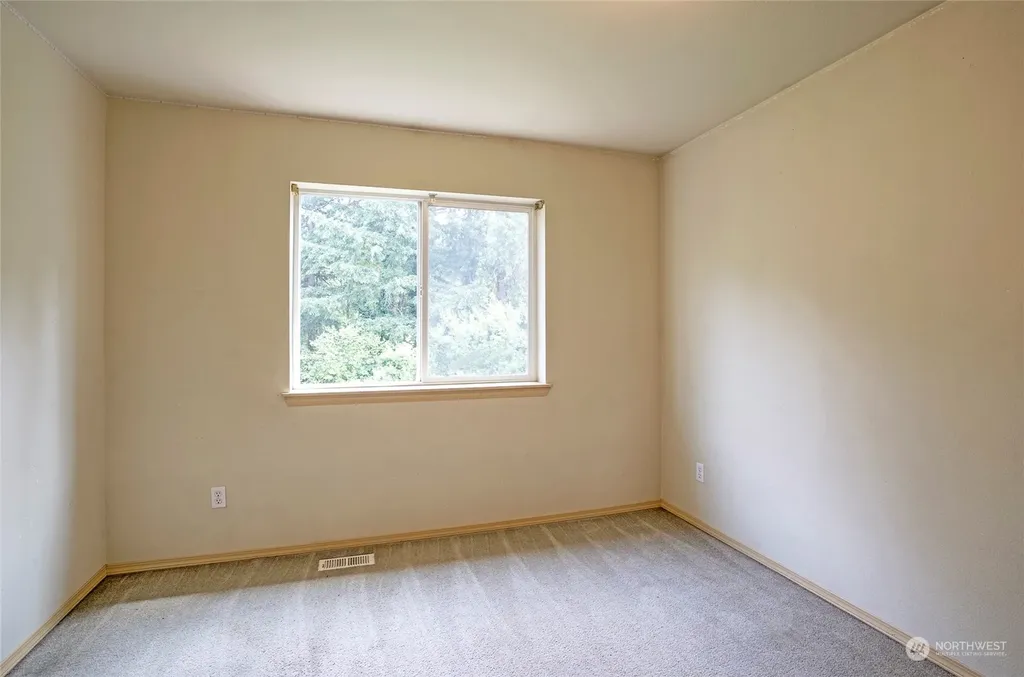 11525 7th Avenue Ct E Tacoma WA 98445