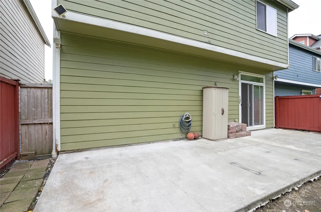 11525 7th Avenue Ct E Tacoma WA 98445