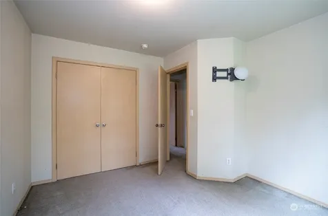 11525 7th Avenue Ct E Tacoma WA 98445