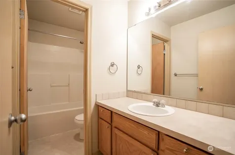 11525 7th Avenue Ct E Tacoma WA 98445