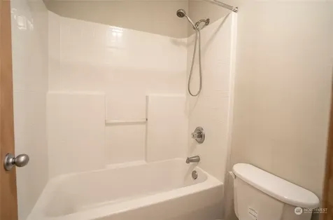 11525 7th Avenue Ct E Tacoma WA 98445
