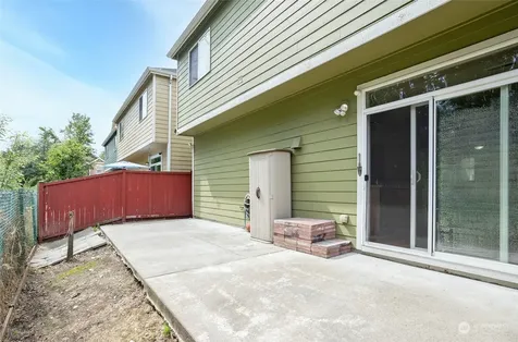 11525 7th Avenue Ct E Tacoma WA 98445