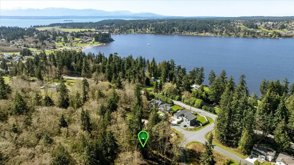 1774 Twin Oaks Lane Freeland WA 98249