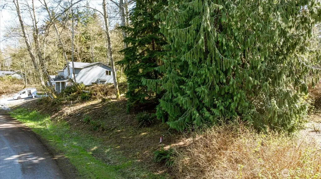 1774 Twin Oaks Lane Freeland WA 98249
