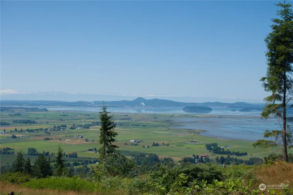 3291 Blanchard Knob Trail Bow WA 98232