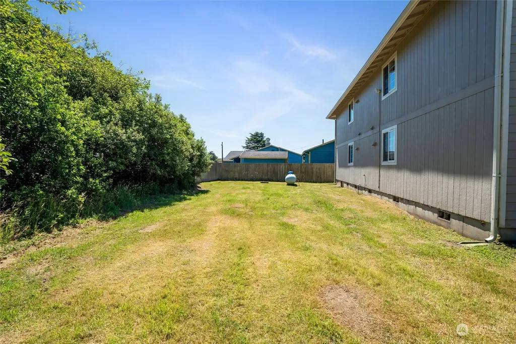 839 Tidelands Court NW Ocean Shores WA 98569