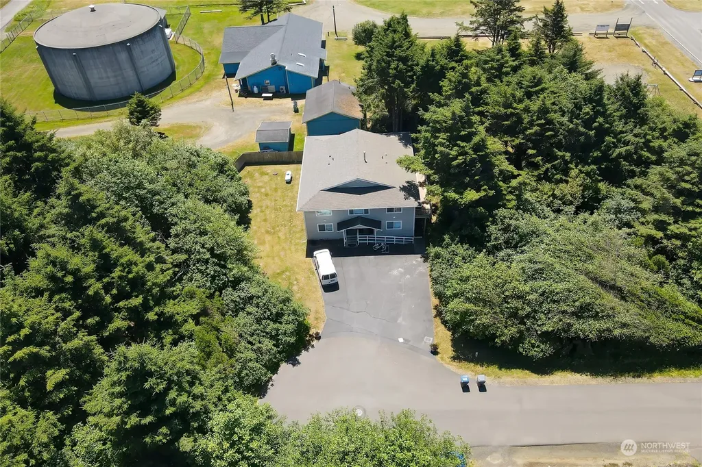 839 Tidelands Court NW Ocean Shores WA 98569