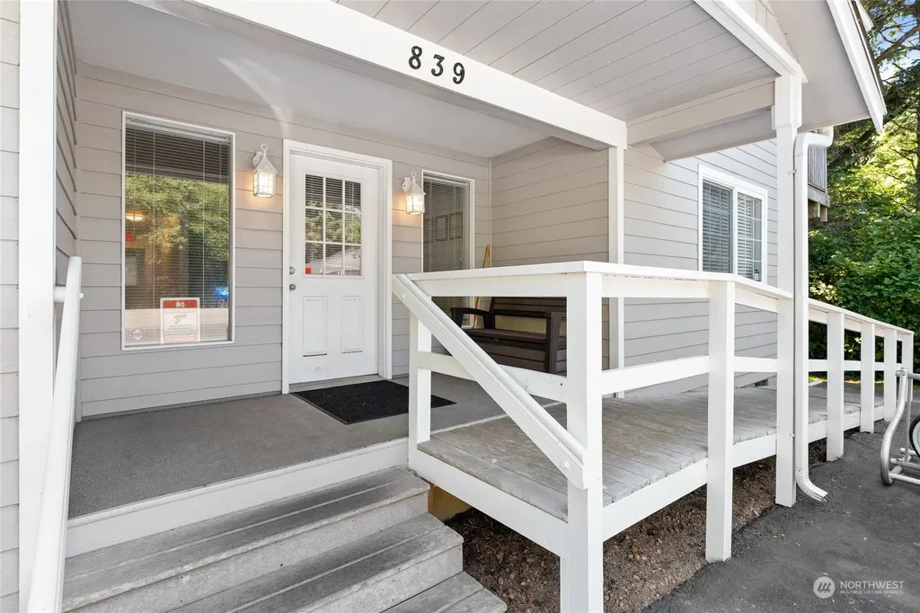839 Tidelands Court NW Ocean Shores WA 98569