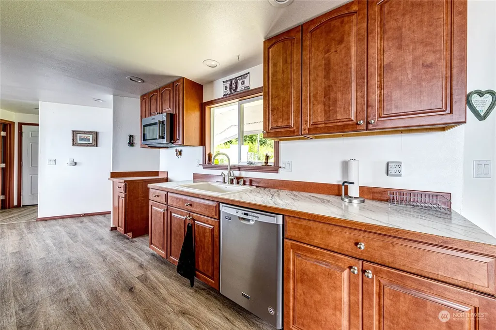 14568 Highway 112 Sekiu WA 98381