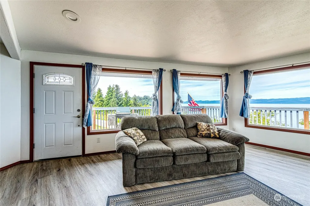 14568 Highway 112 Sekiu WA 98381