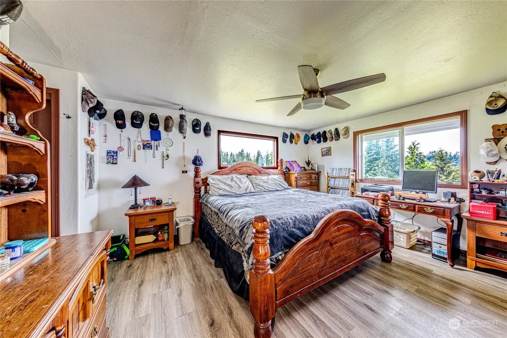 14568 Highway 112 Sekiu WA 98381