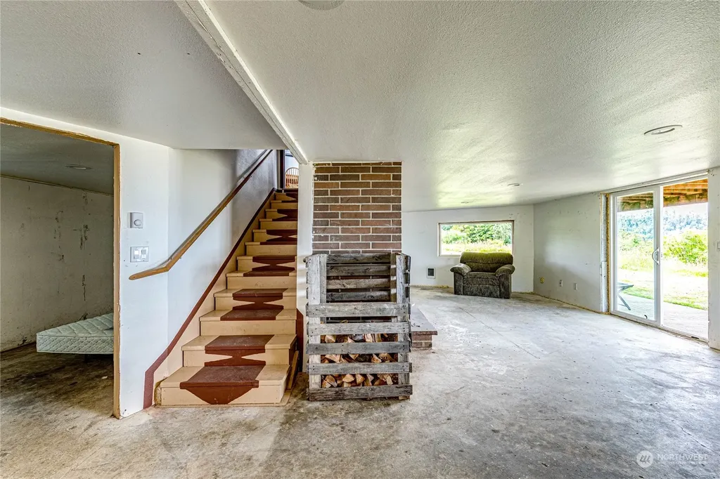 14568 Highway 112 Sekiu WA 98381