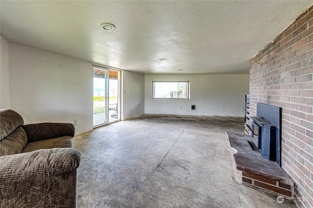 14568 Highway 112 Sekiu WA 98381