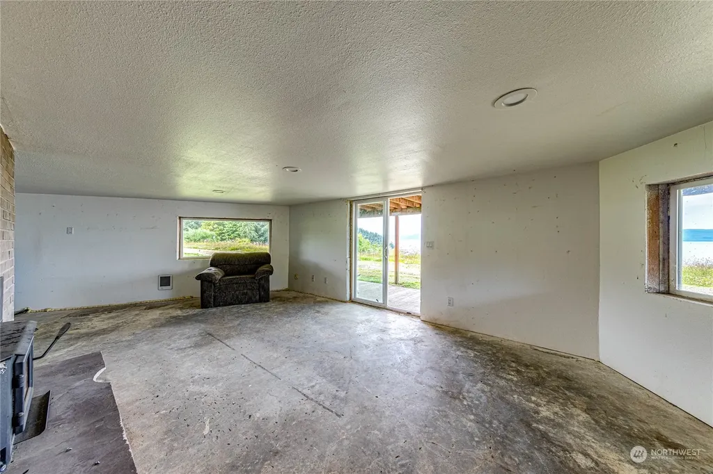 14568 Highway 112 Sekiu WA 98381