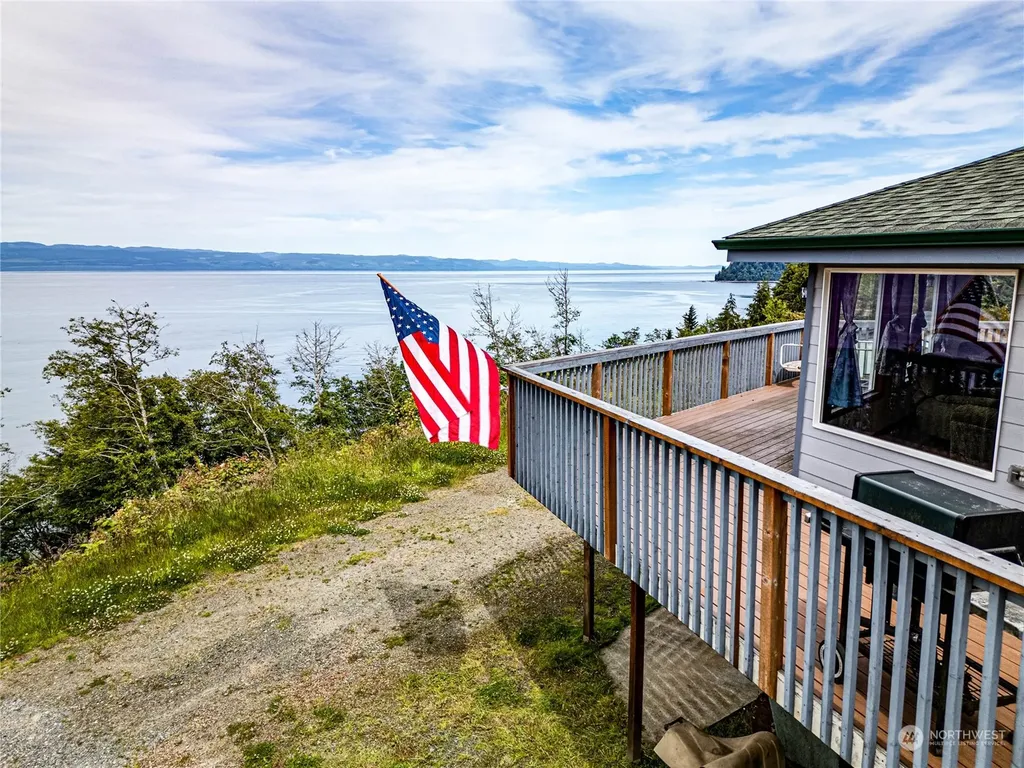 14568 Highway 112 Sekiu WA 98381