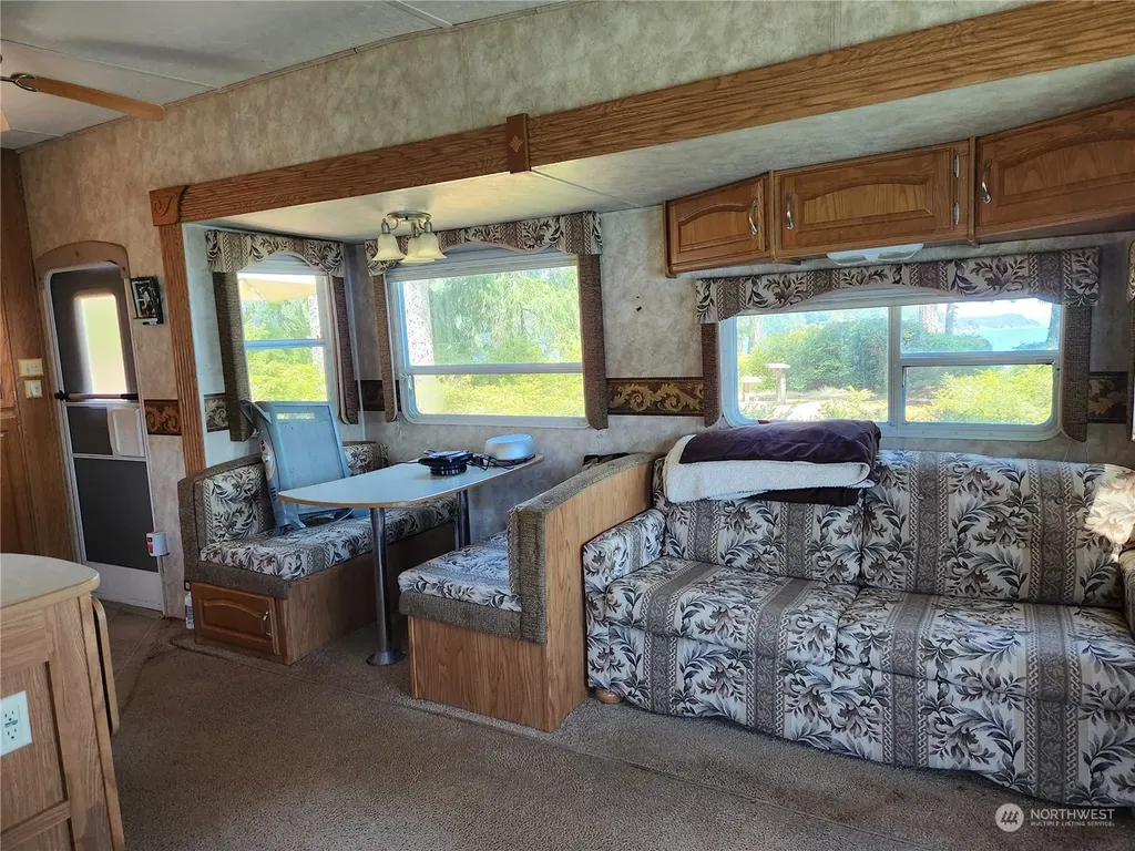 126 Handley Lane Brinnon WA 98320