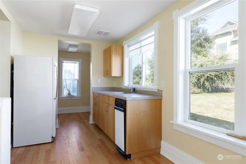 1199 SE Dock Street Oak Harbor WA 98277