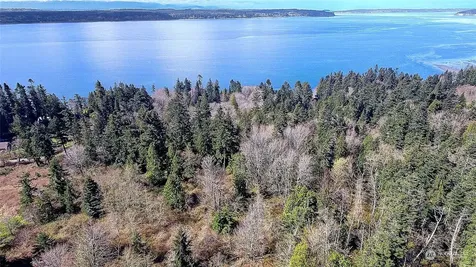1804 Amber View Place Camano Island WA 98282