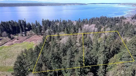 1804 Amber View Place Camano Island WA 98282
