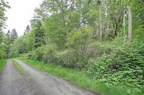 1800 Amber View Place Camano Island WA 98282