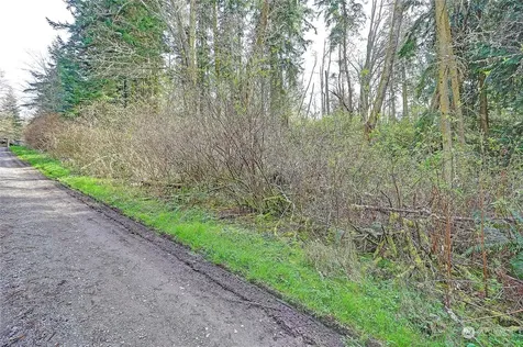 1800 Amber View Place Camano Island WA 98282