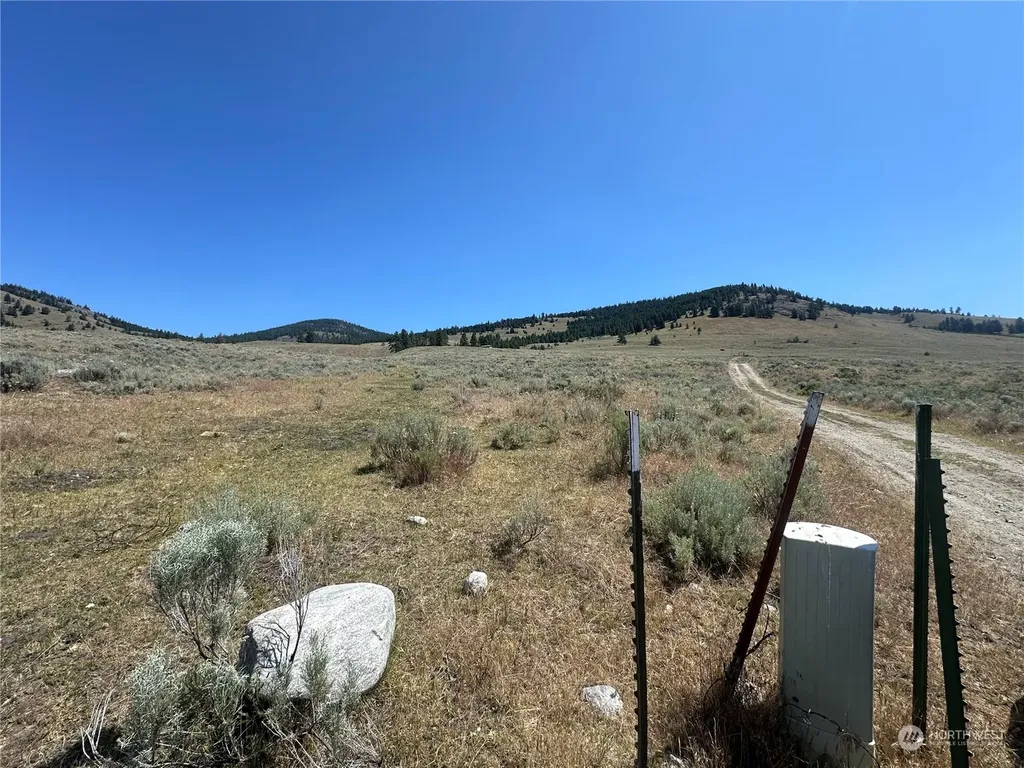 25 Harvest Moon Lane Tonasket WA 98855