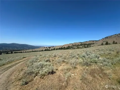 25 Harvest Moon Lane Tonasket WA 98855