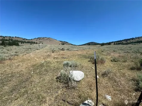 25 Harvest Moon Lane Tonasket WA 98855
