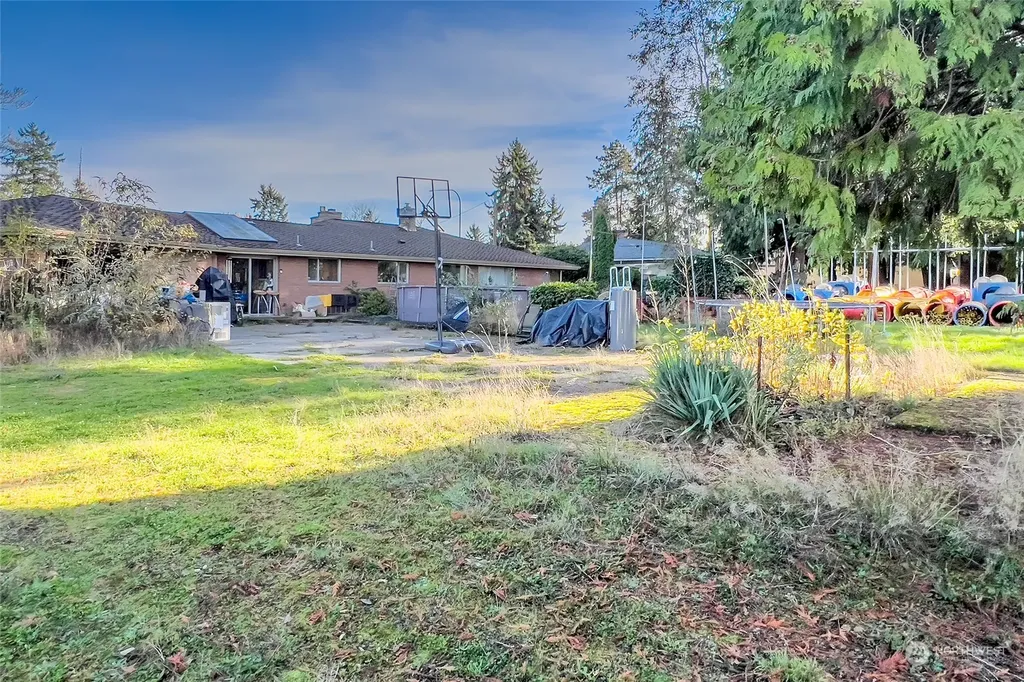 19411 108th Avenue SE Renton WA 98055