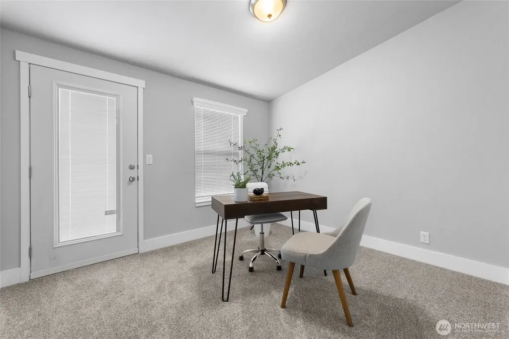 2125 Glacier Street Enumclaw WA 98022