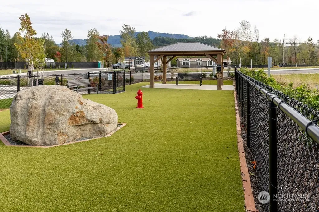 2125 Glacier Street Enumclaw WA 98022