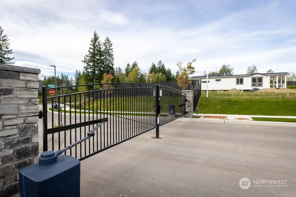 2125 Glacier Street Enumclaw WA 98022
