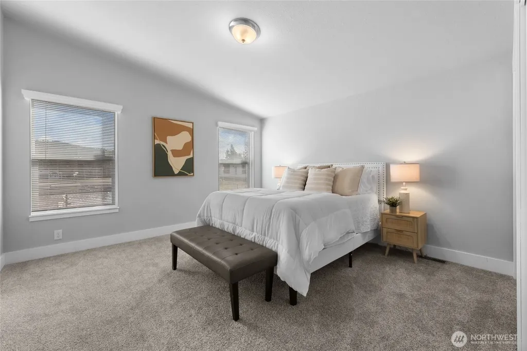2125 Glacier Street Enumclaw WA 98022
