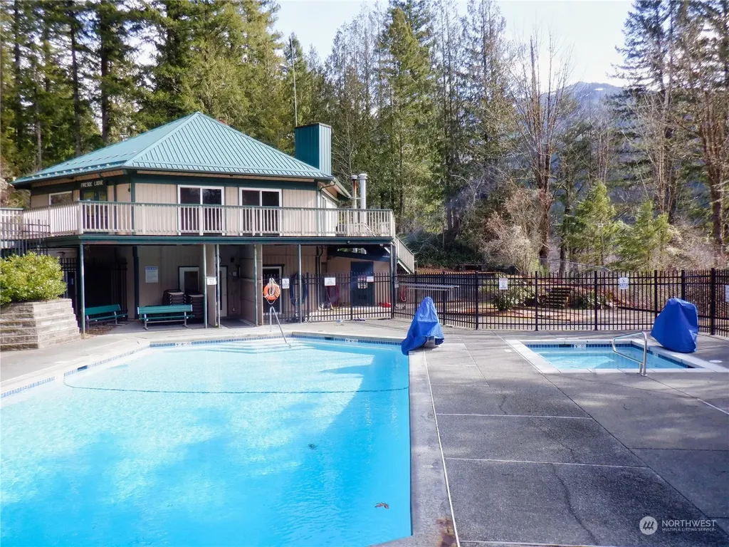 5 Wilderness Way Deming WA 98244