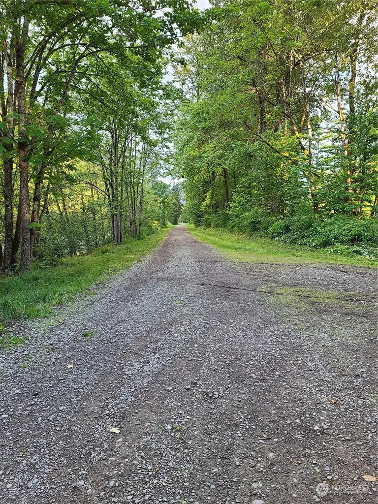 201 River Avenue NE Orting WA 98360