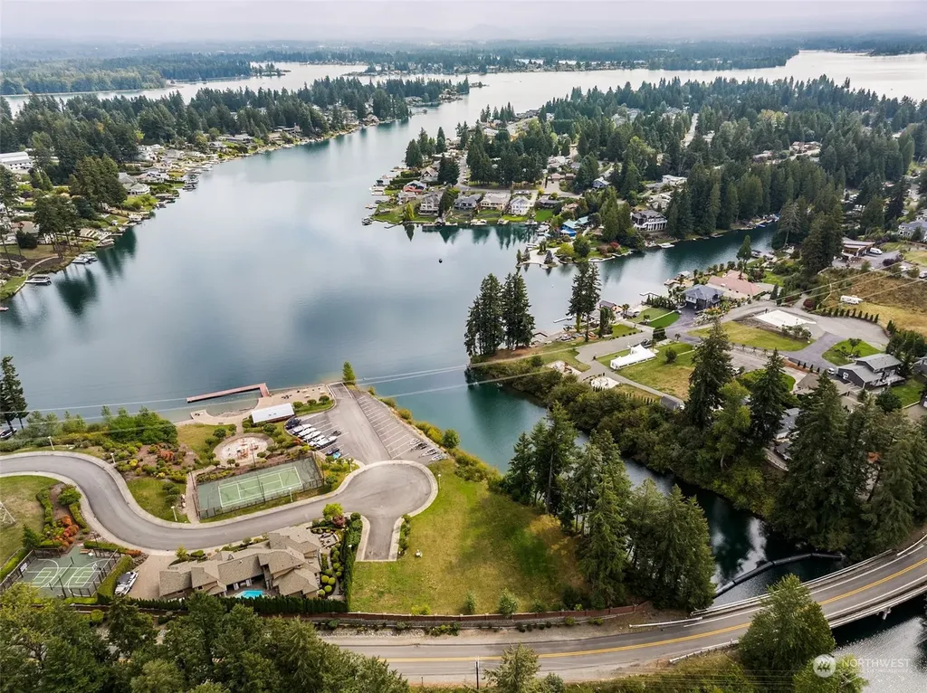1828 176th Avenue E Lake Tapps WA 98391