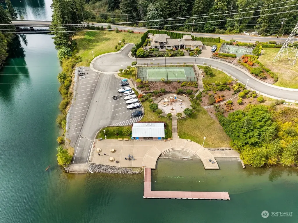1828 176th Avenue E Lake Tapps WA 98391