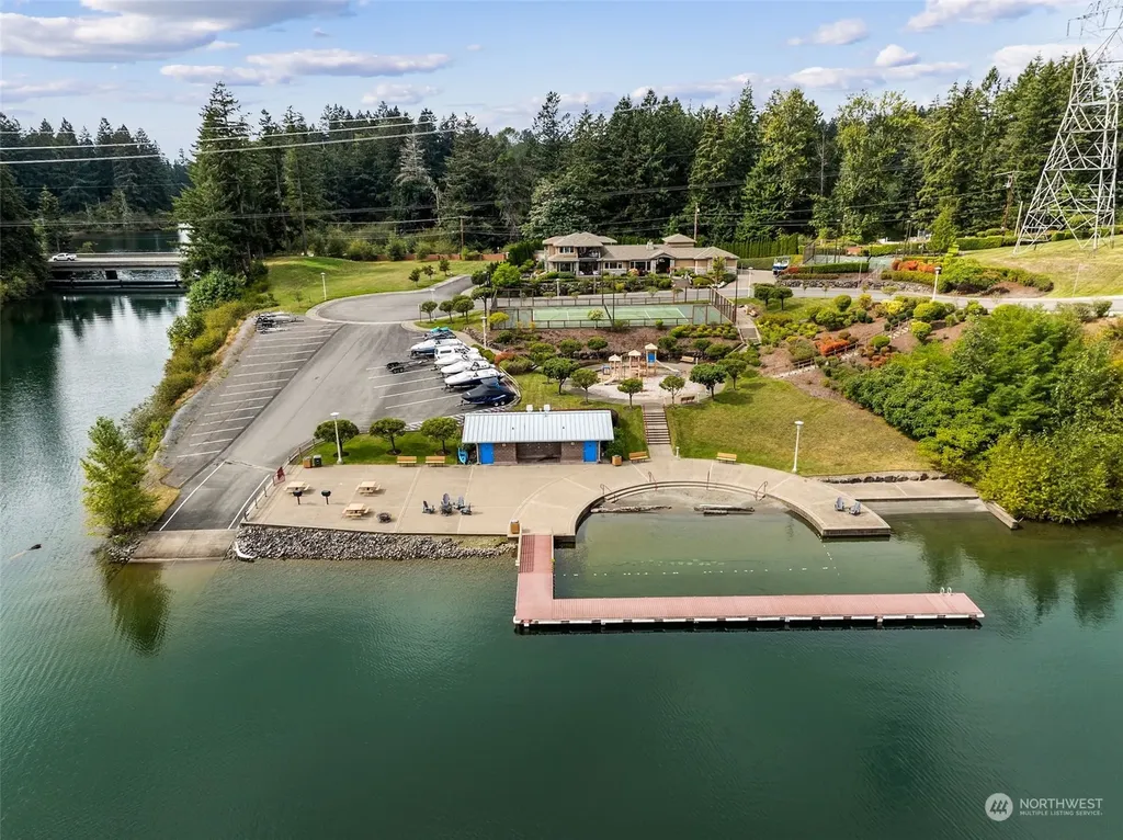 1828 176th Avenue E Lake Tapps WA 98391