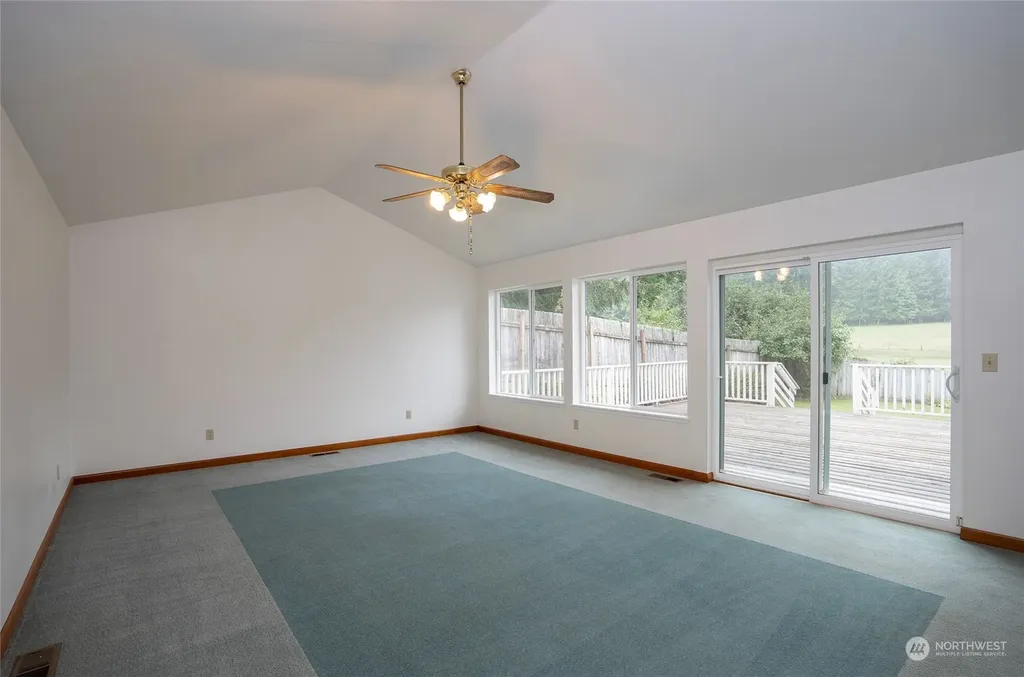 8908 Key Peninsula Highway NW Gig Harbor WA 98349