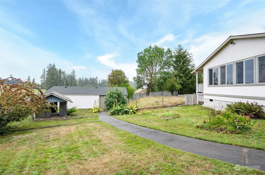 8908 Key Peninsula Highway NW Gig Harbor WA 98349