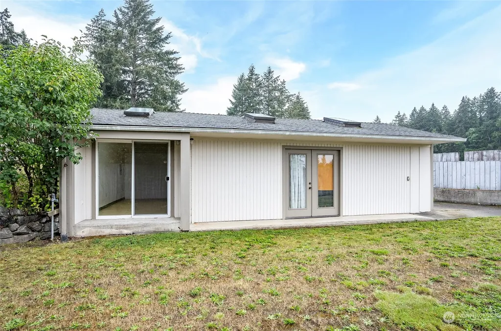 8908 Key Peninsula Highway NW Gig Harbor WA 98349