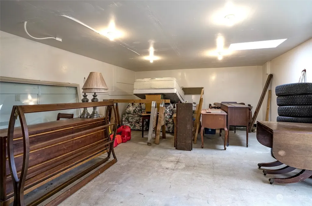 8908 Key Peninsula Highway NW Gig Harbor WA 98349