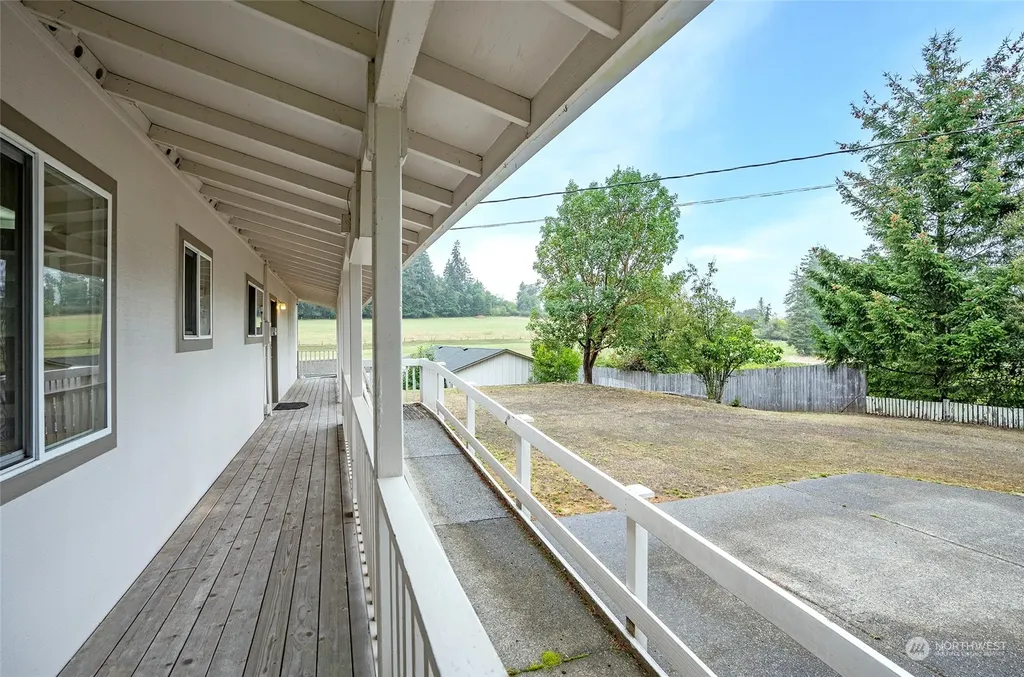 8908 Key Peninsula Highway NW Gig Harbor WA 98349